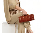 Clutch Tiffany Negro - Adriana Cobo