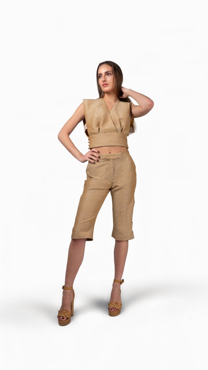 Pantalon Capri Pasadores Beige - Adriana Cobo