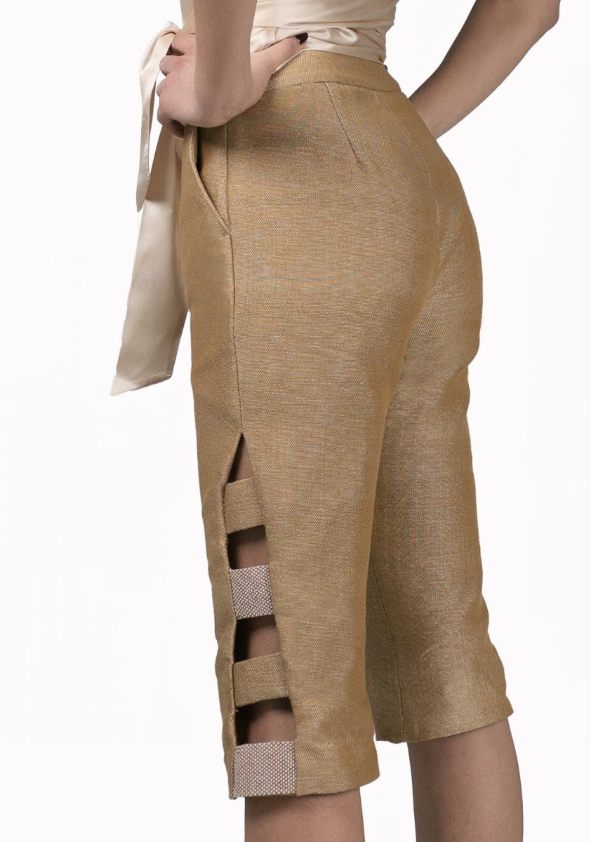 Pantalon Capri Pasadores Beige - Adriana Cobo