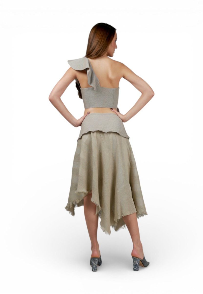 Top Volante Un Hombro Gris/Beige - Adriana Cobo
